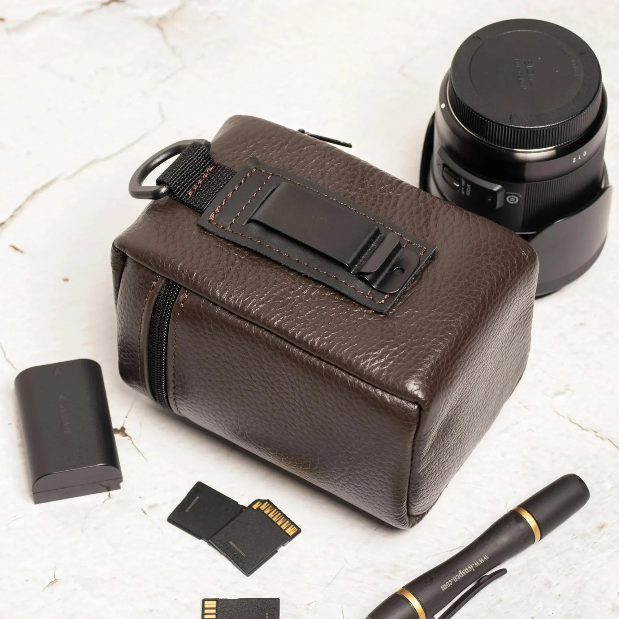 Full-Grain Leather Camera Lens Case | Chocolate Brown - Wenderfarer