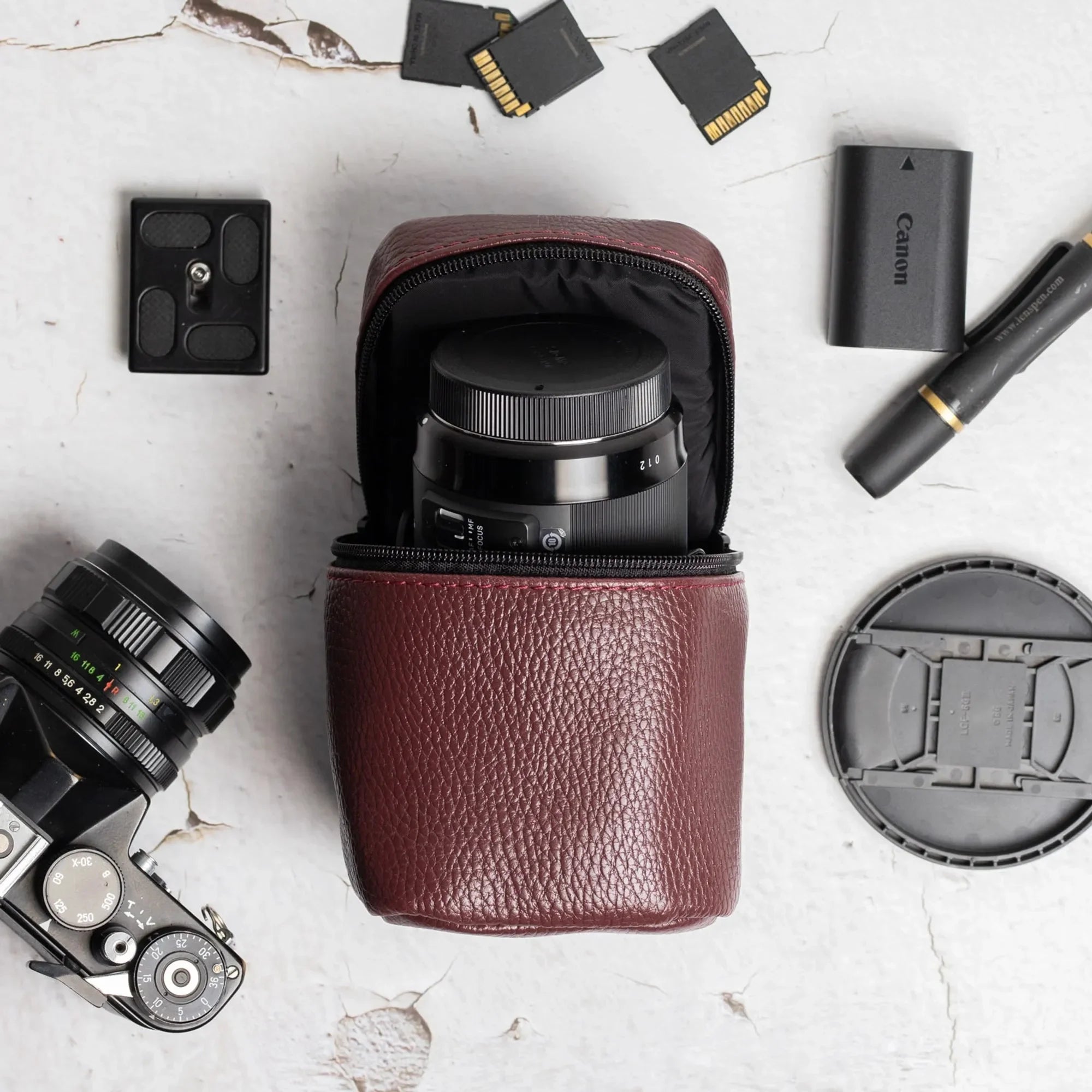 Full-Grain Leather Camera Lens Case | Burgundy - Wenderfarer