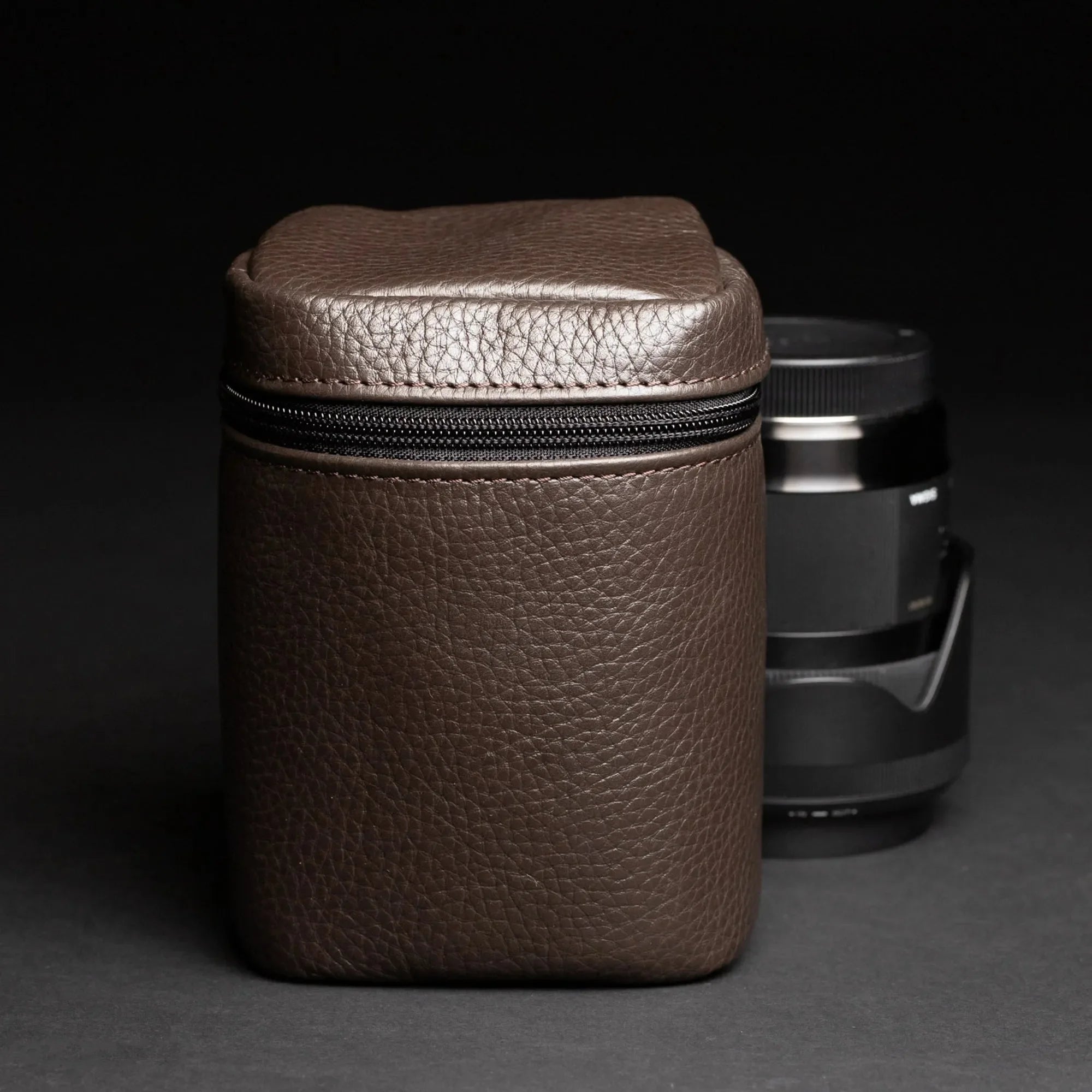 Full-Grain Leather Camera Lens Case | Chocolate Brown - Wenderfarer