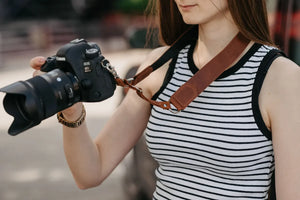 Distressed Leather Camera Strap – Quick Release & Secure Fit