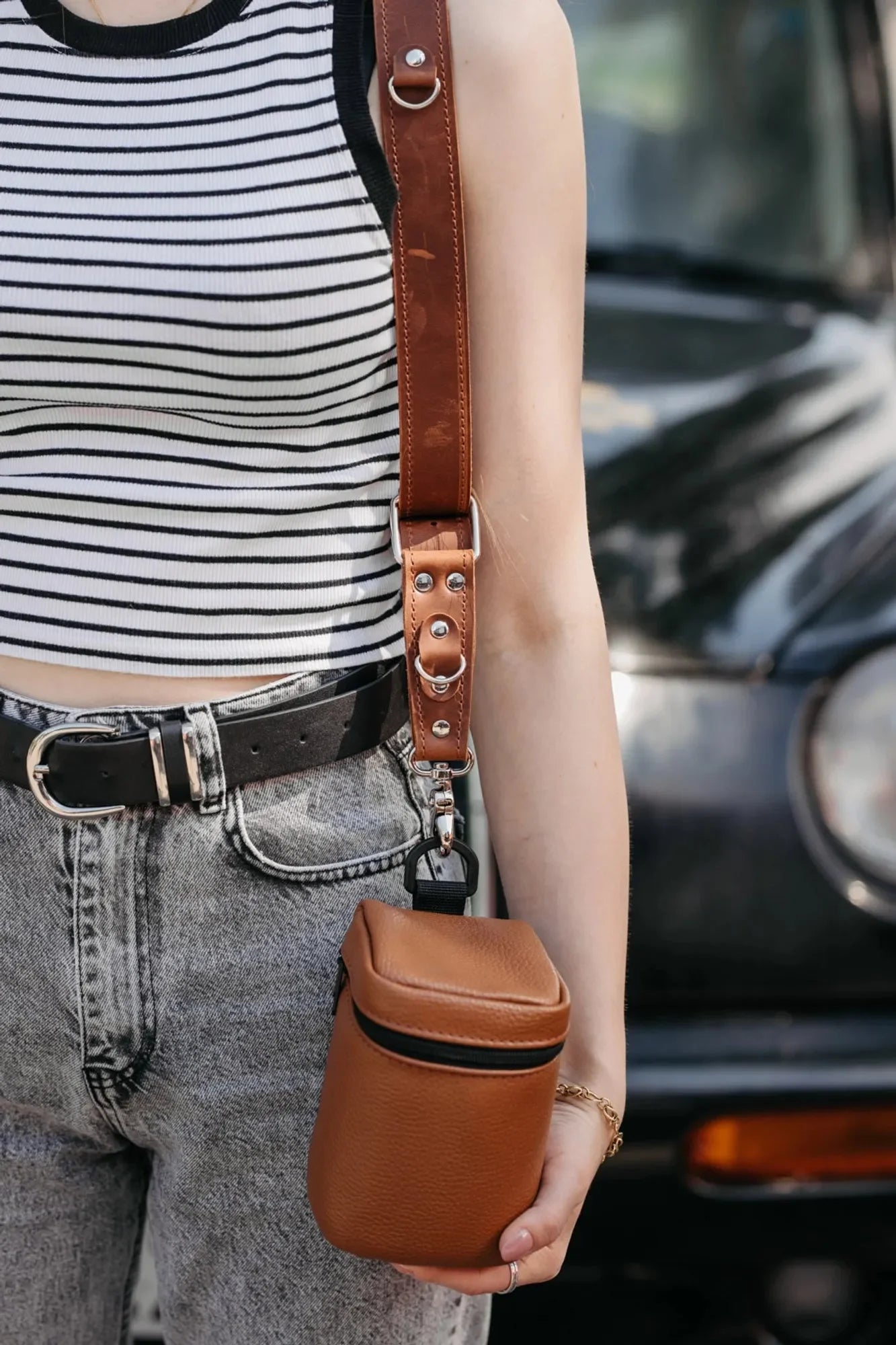 Full-Grain Leather Camera Lens Case | Cognac - Wenderfarer