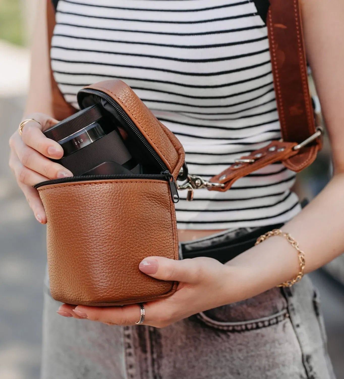 Leather Lens Pouch – Full-Grain Case for Camera Lenses | 4 Sizes