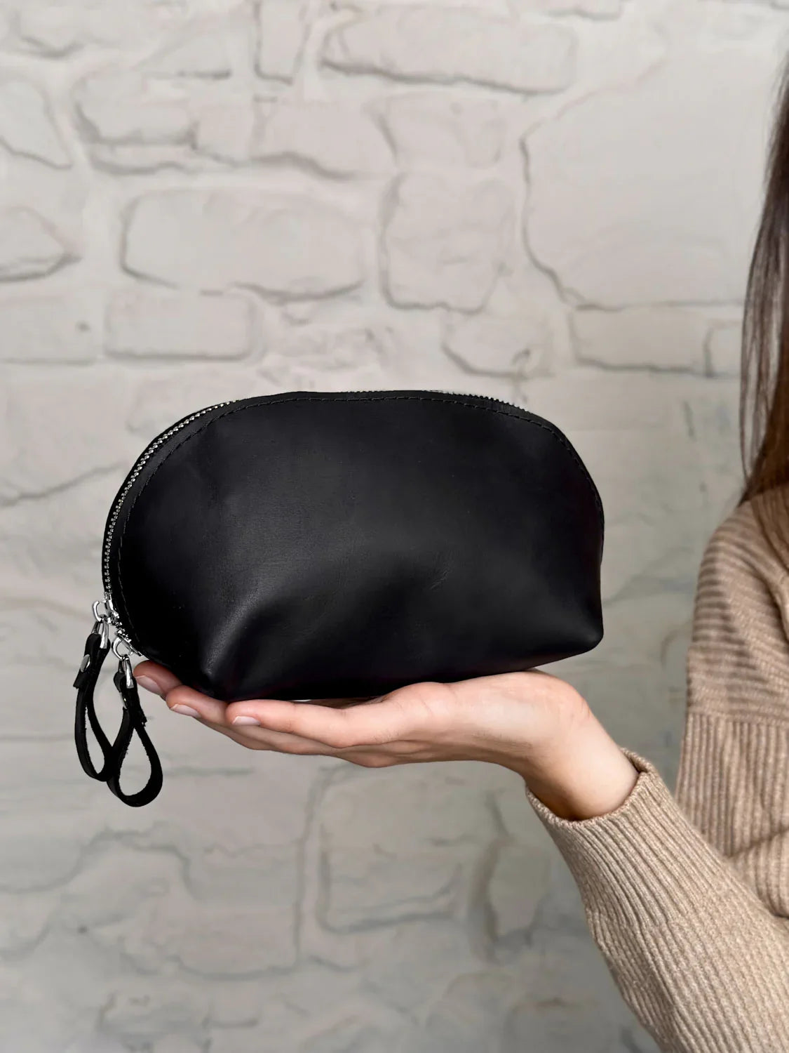 Waxed Matte Leather Makeup Bag for Women | Mirana