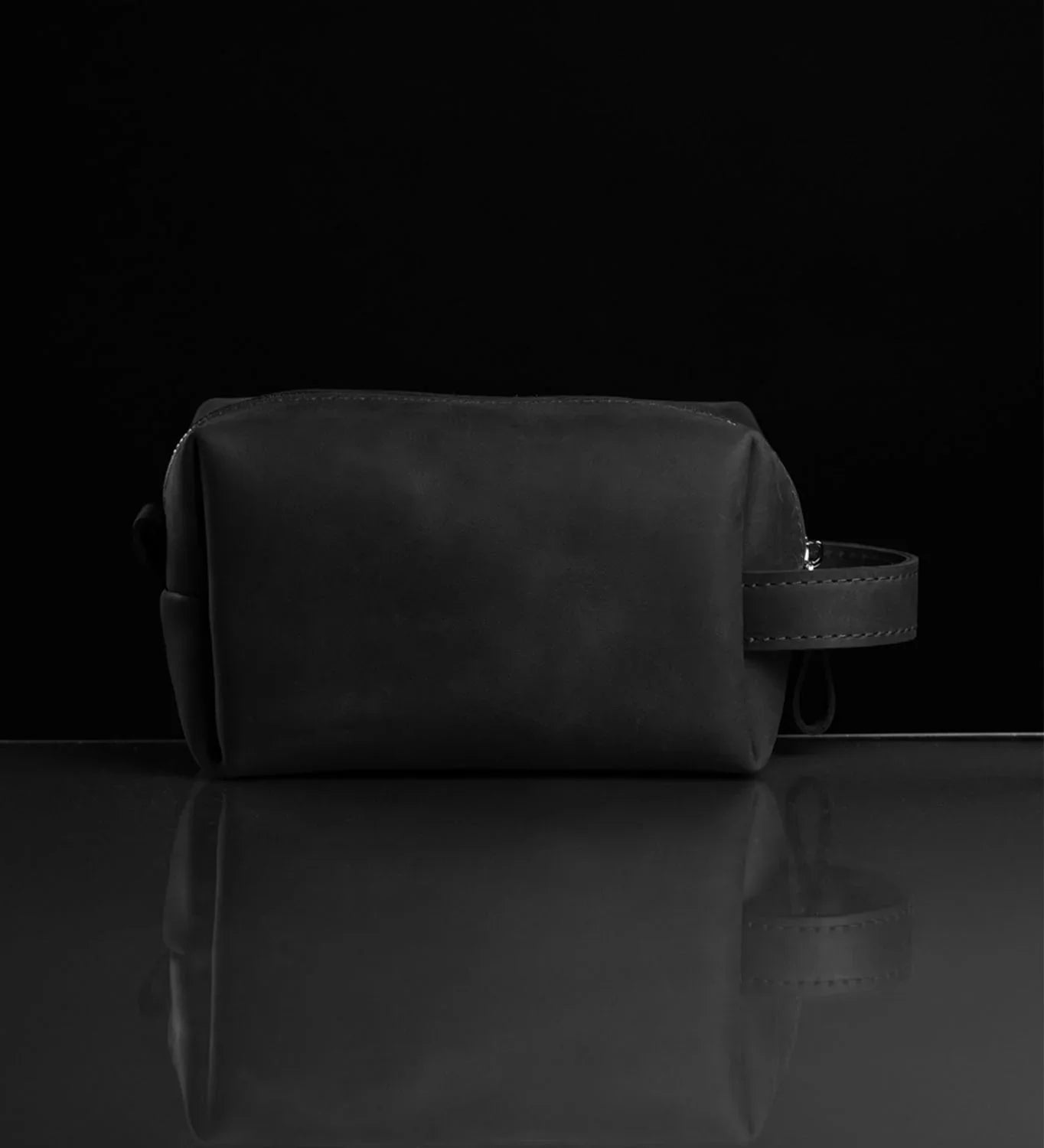 Waxed Matte Leather Dopp Kit – Travel Organizer
