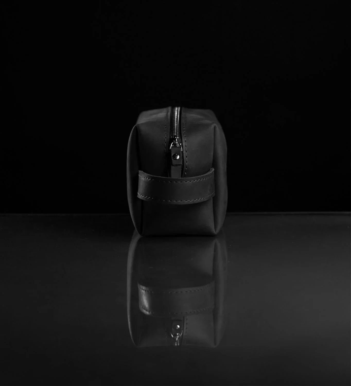 Waxed Matte Leather Dopp Kit – Travel Organizer