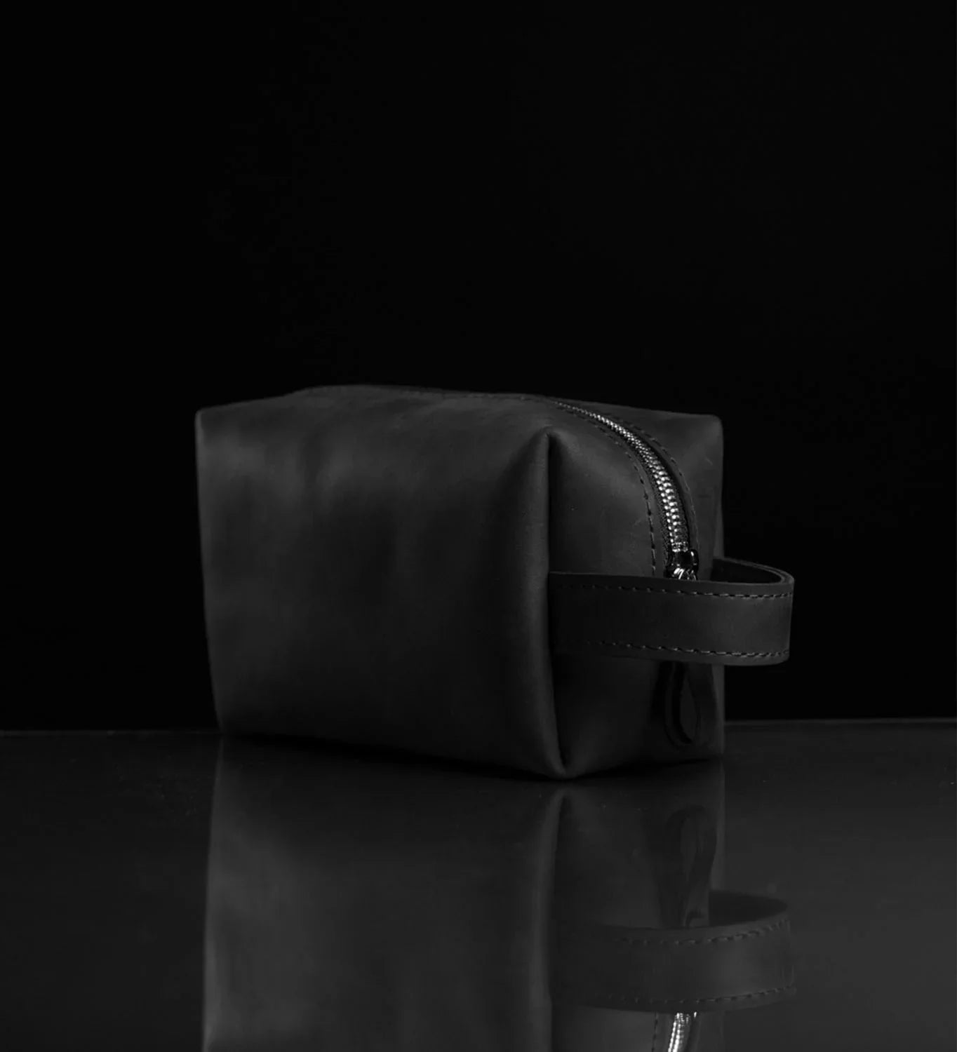 Waxed Matte Leather Dopp Kit – Travel Organizer