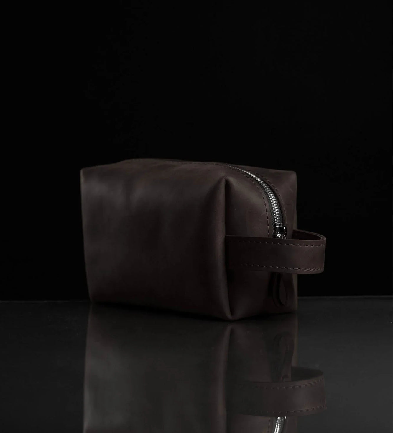 Waxed Matte Leather Dopp Kit – Travel Organizer