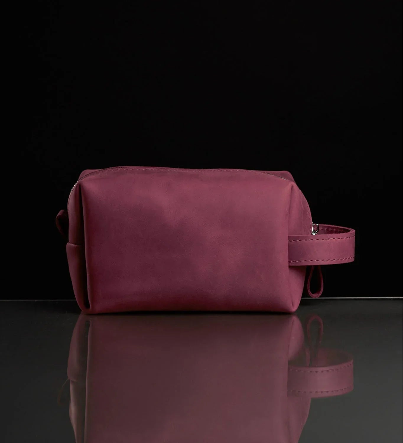 Waxed Matte Leather Dopp Kit – Travel Organizer