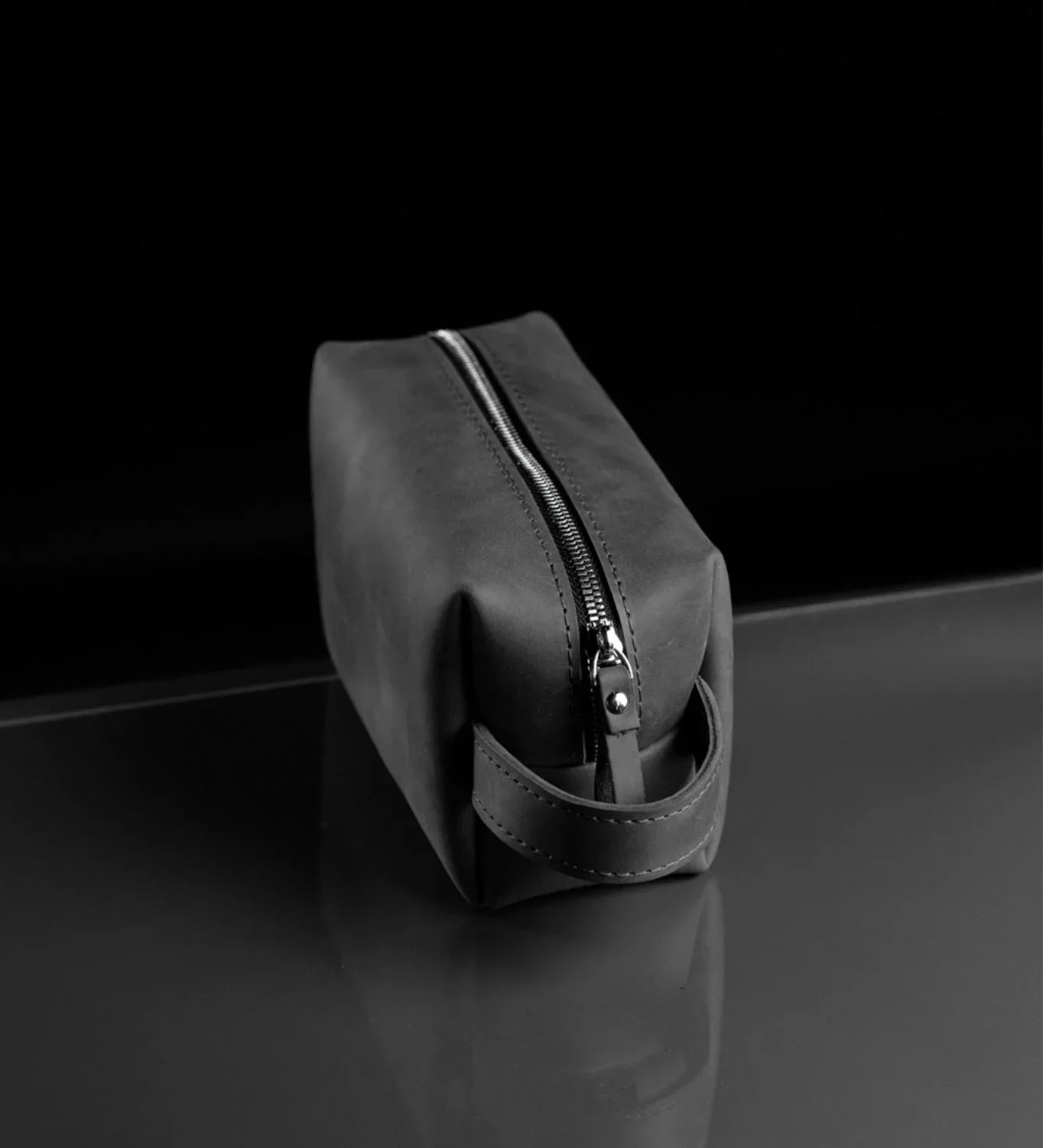 Waxed Matte Leather Dopp Kit – Travel Organizer