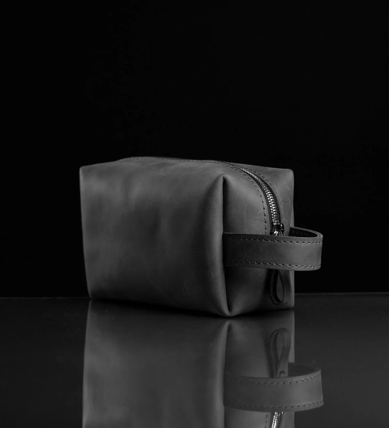 Waxed Matte Leather Dopp Kit – Travel Organizer