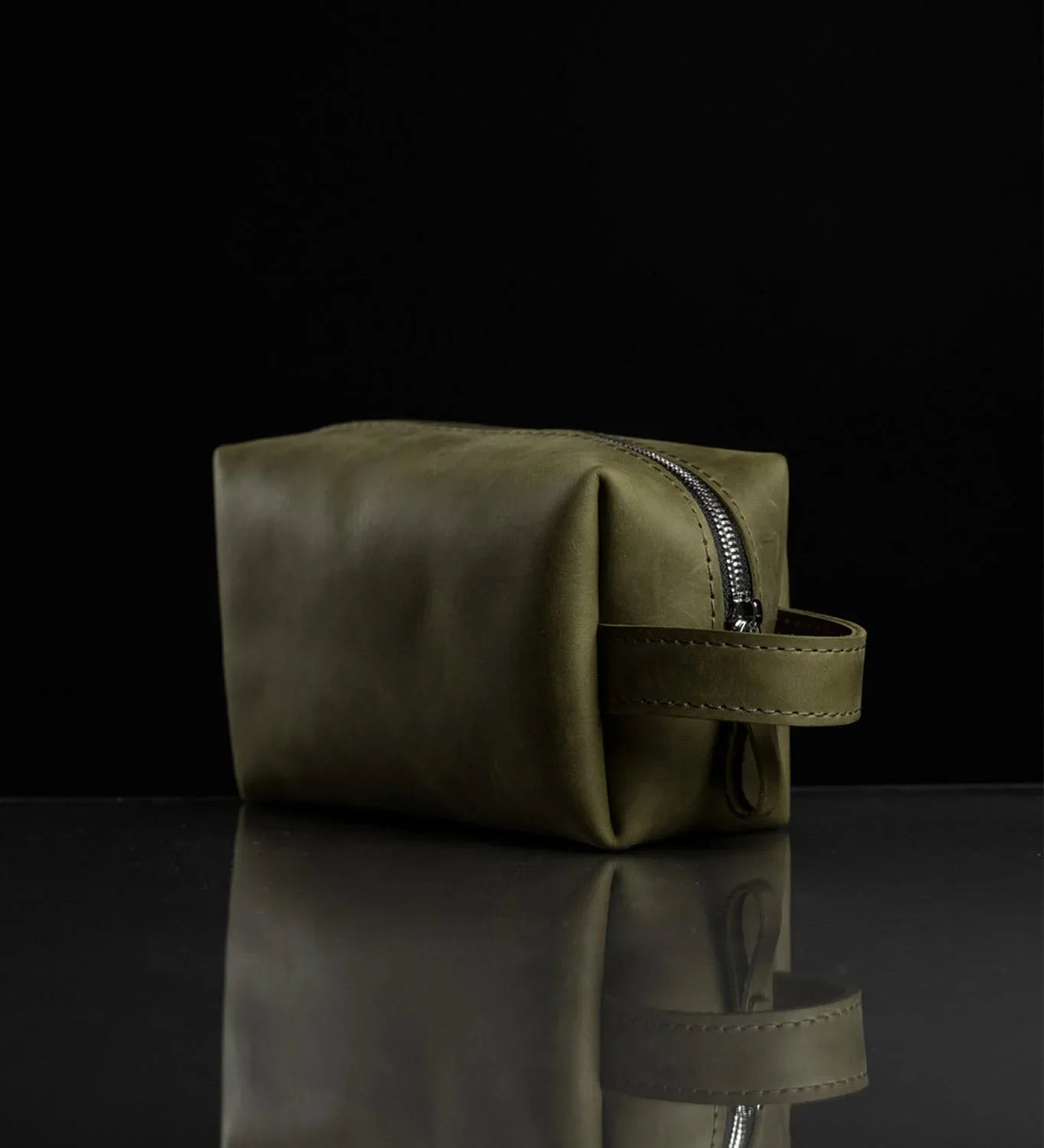Waxed Matte Leather Dopp Kit – Travel Organizer