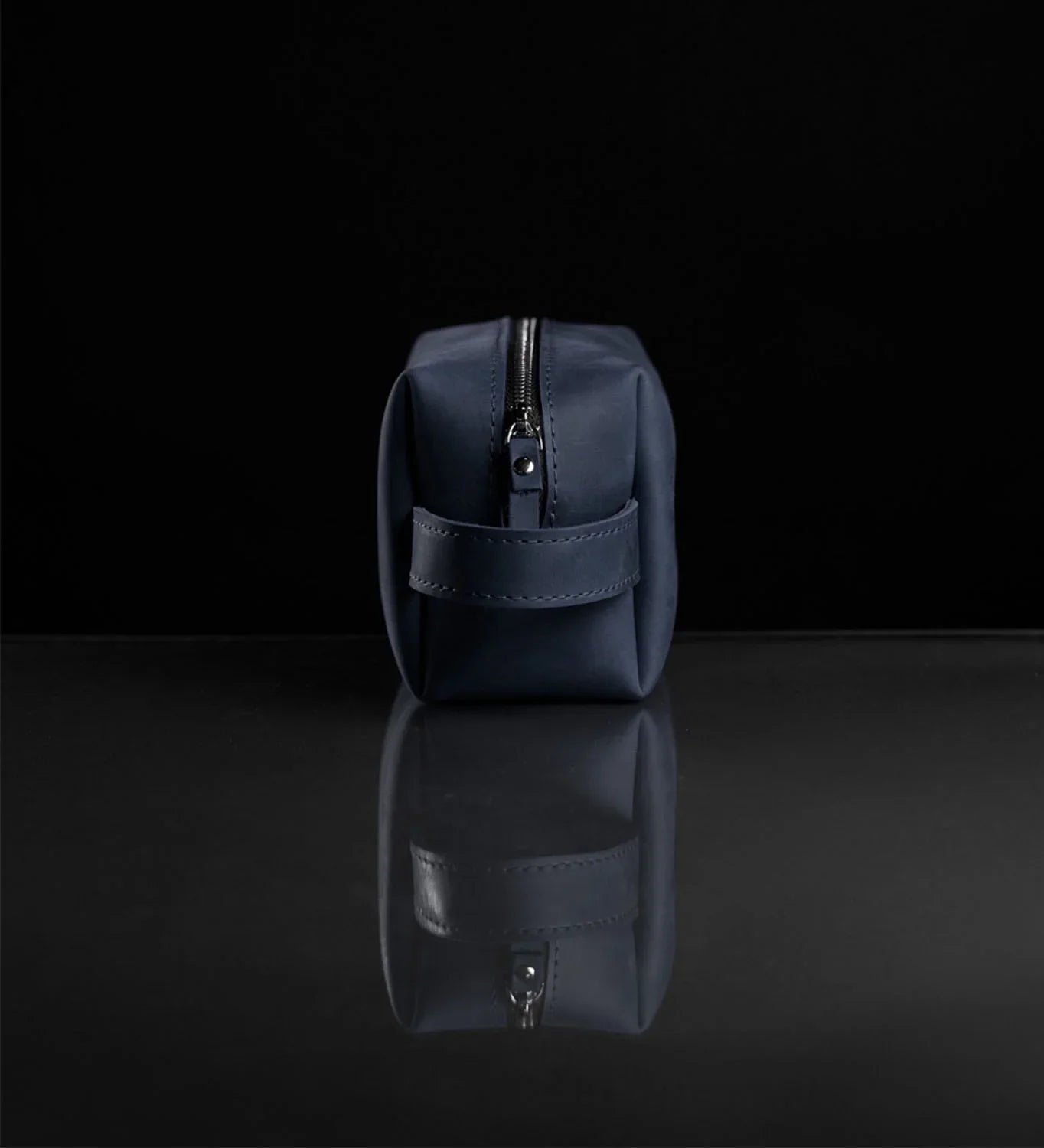 Waxed Matte Leather Dopp Kit – Travel Organizer