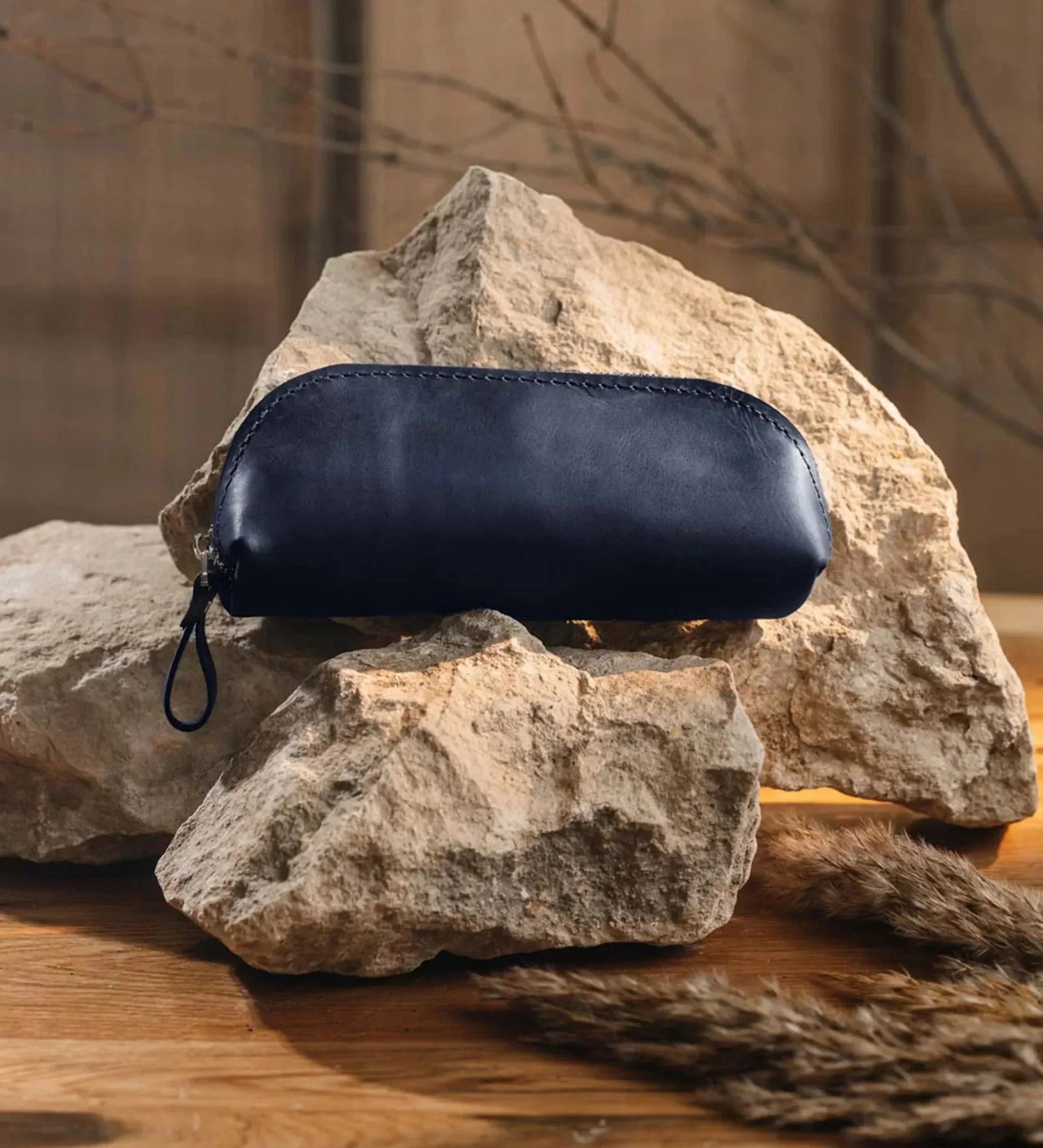 Zippered Pencil Pouch – Distressed Leather Organizer