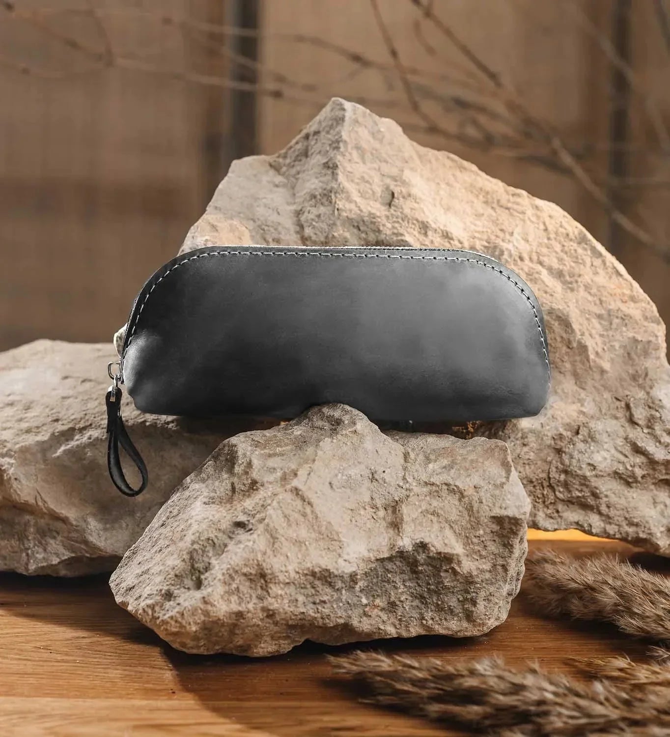 Zippered Pencil Pouch – Distressed Leather Organizer