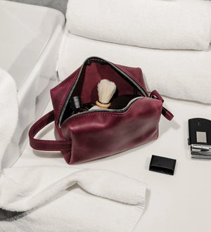 Waxed Matte Leather Dopp Kit – Travel Organizer