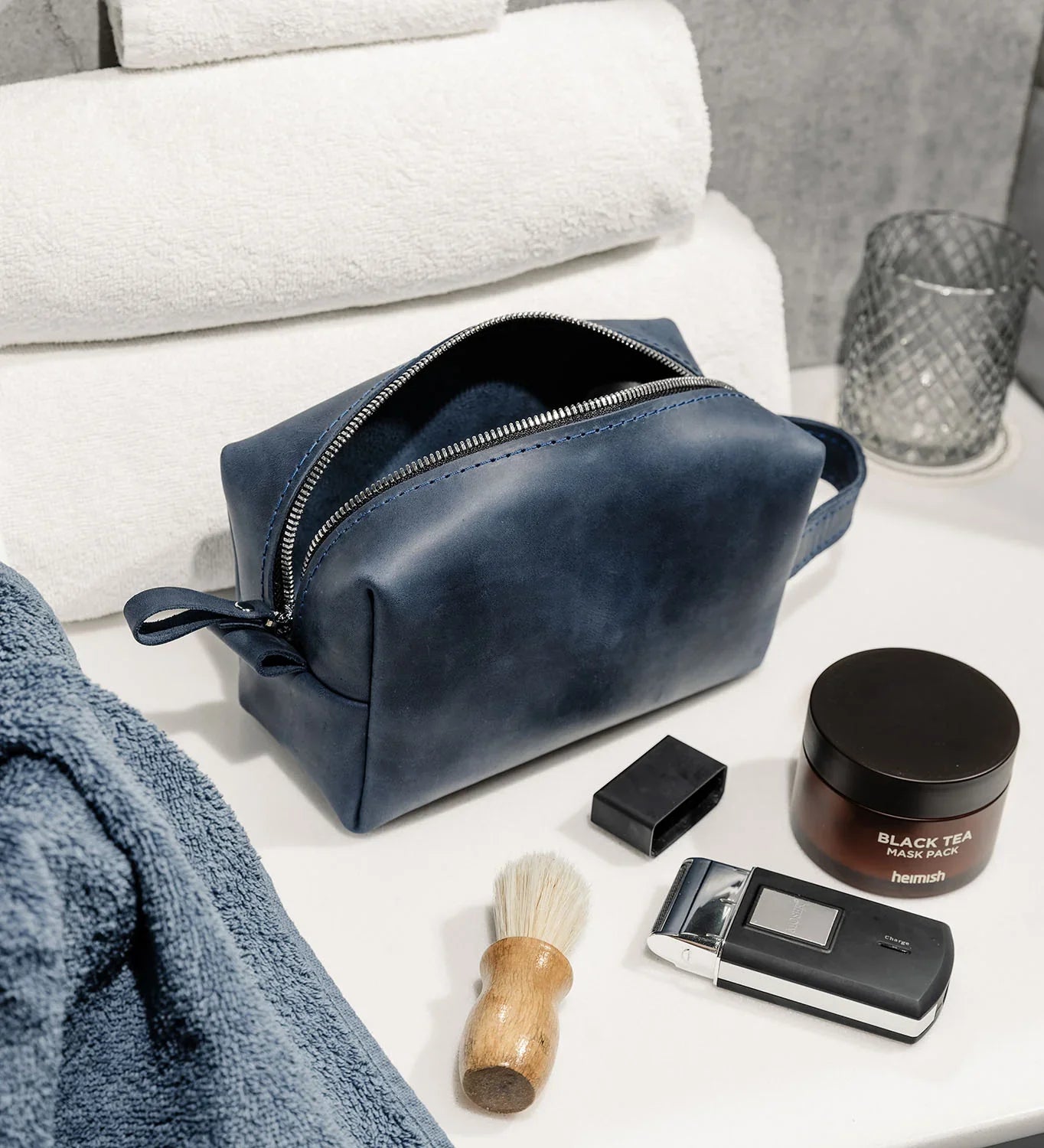 Waxed Matte Leather Dopp Kit – Travel Organizer
