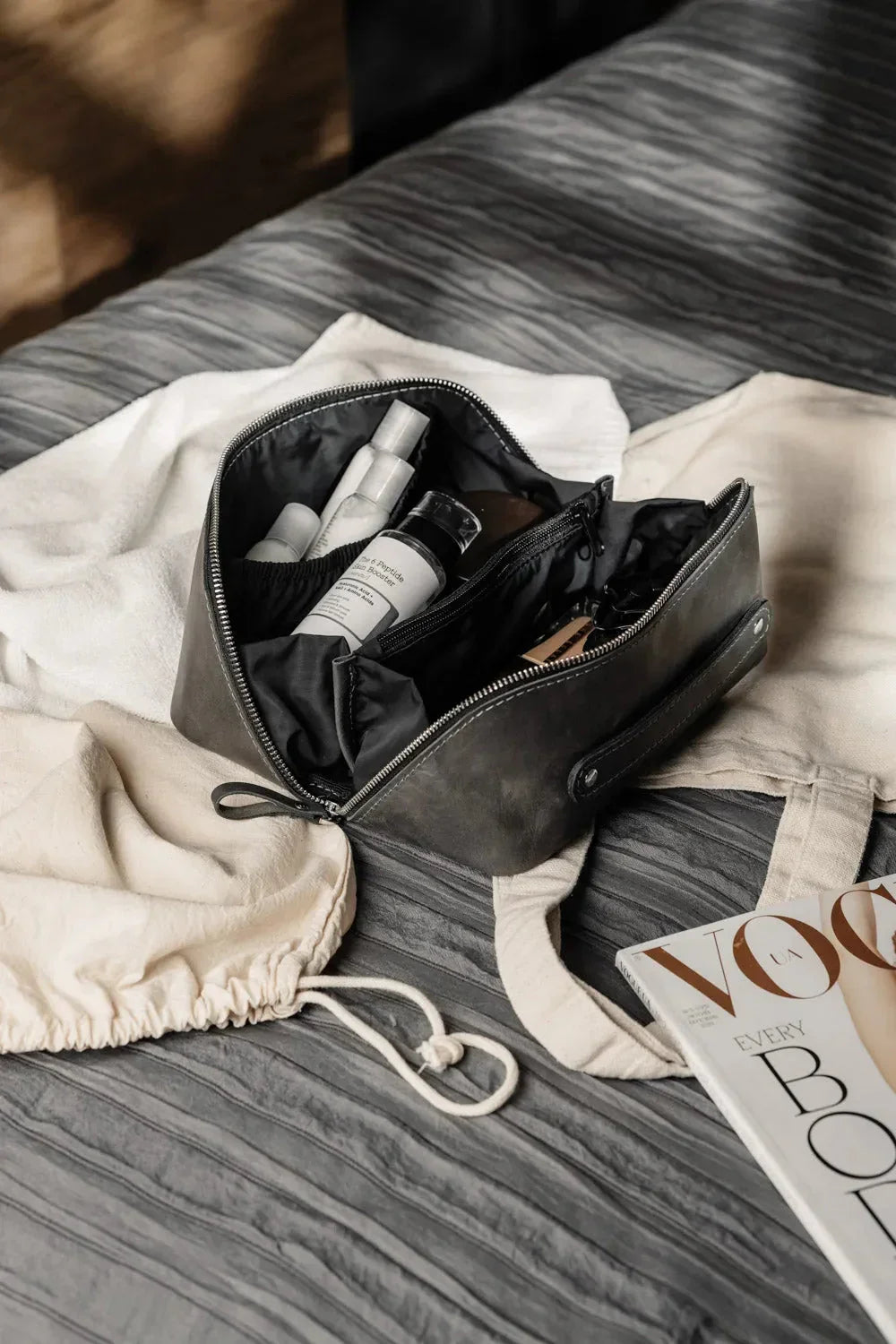 Matte Leather Cosmetic Bag – Travel Toiletry Organizer | BeautyBox