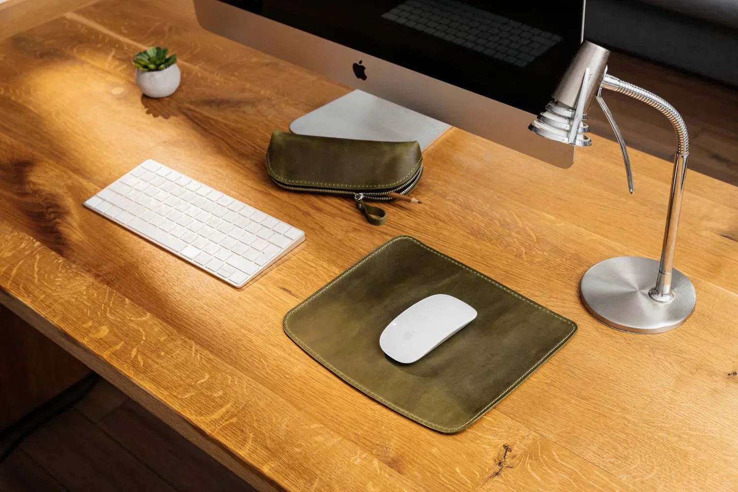 Crazy Horse Leather Mousepad – Matte & Durable