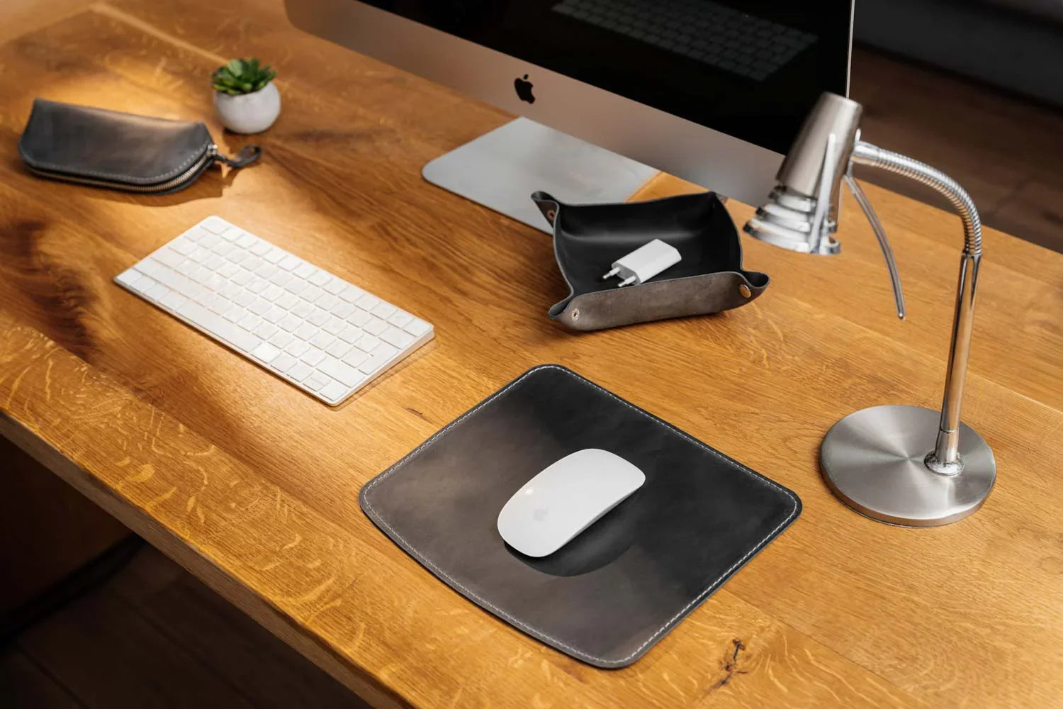 Crazy Horse Leather Mousepad – Matte & Durable