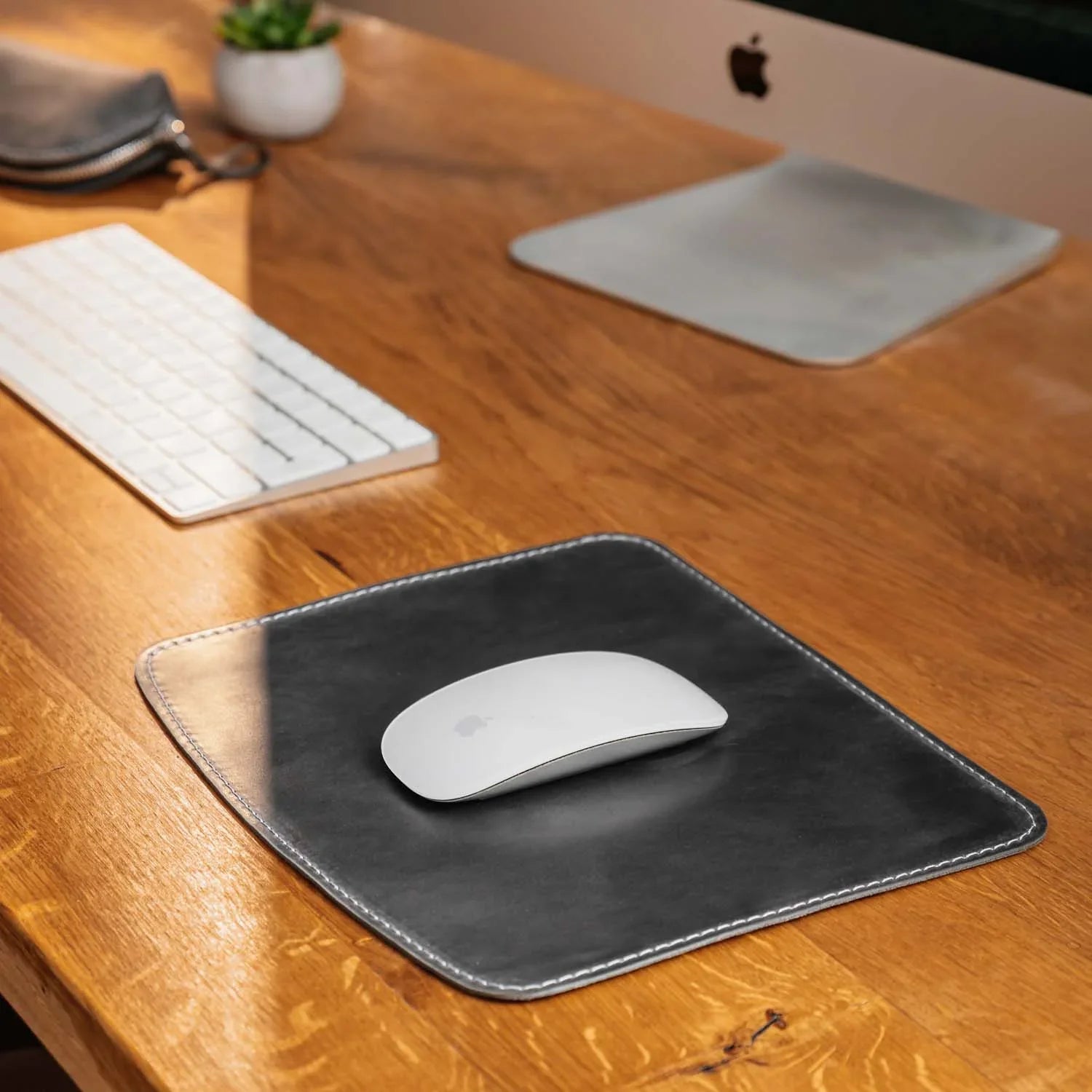 Crazy Horse Leather Mousepad – Matte & Durable