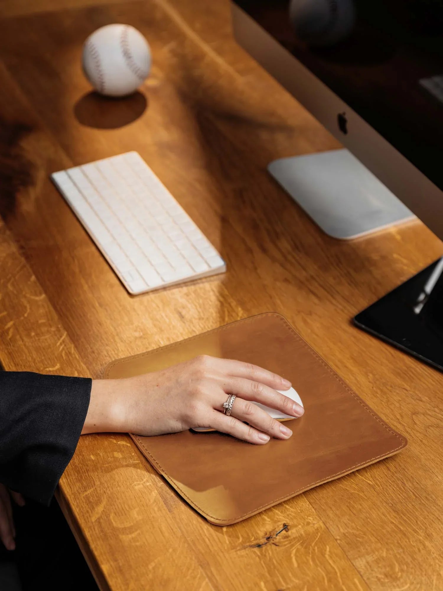 Crazy Horse Leather Mousepad – Matte & Durable