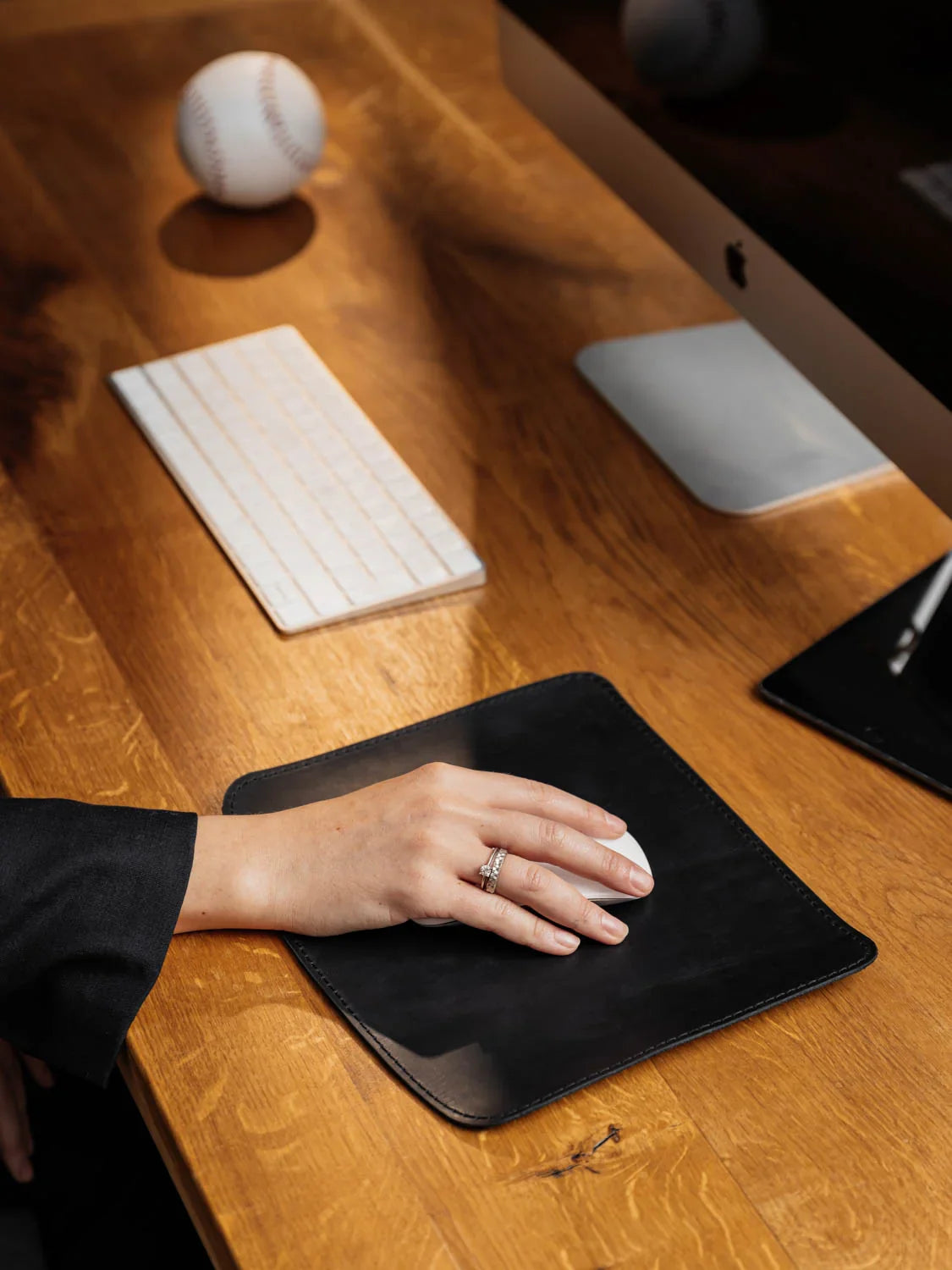 Crazy Horse Leather Mousepad – Matte & Durable