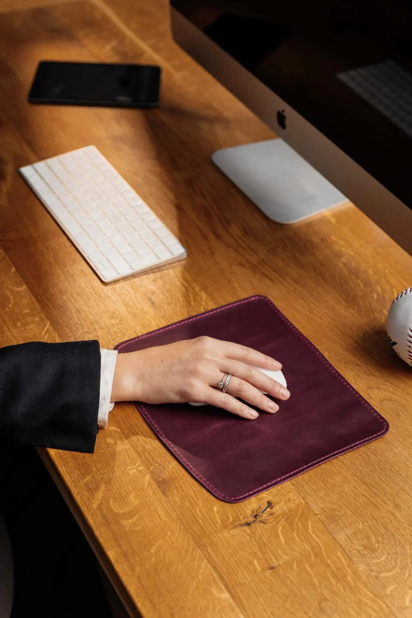 Crazy Horse Leather Mousepad – Matte & Durable
