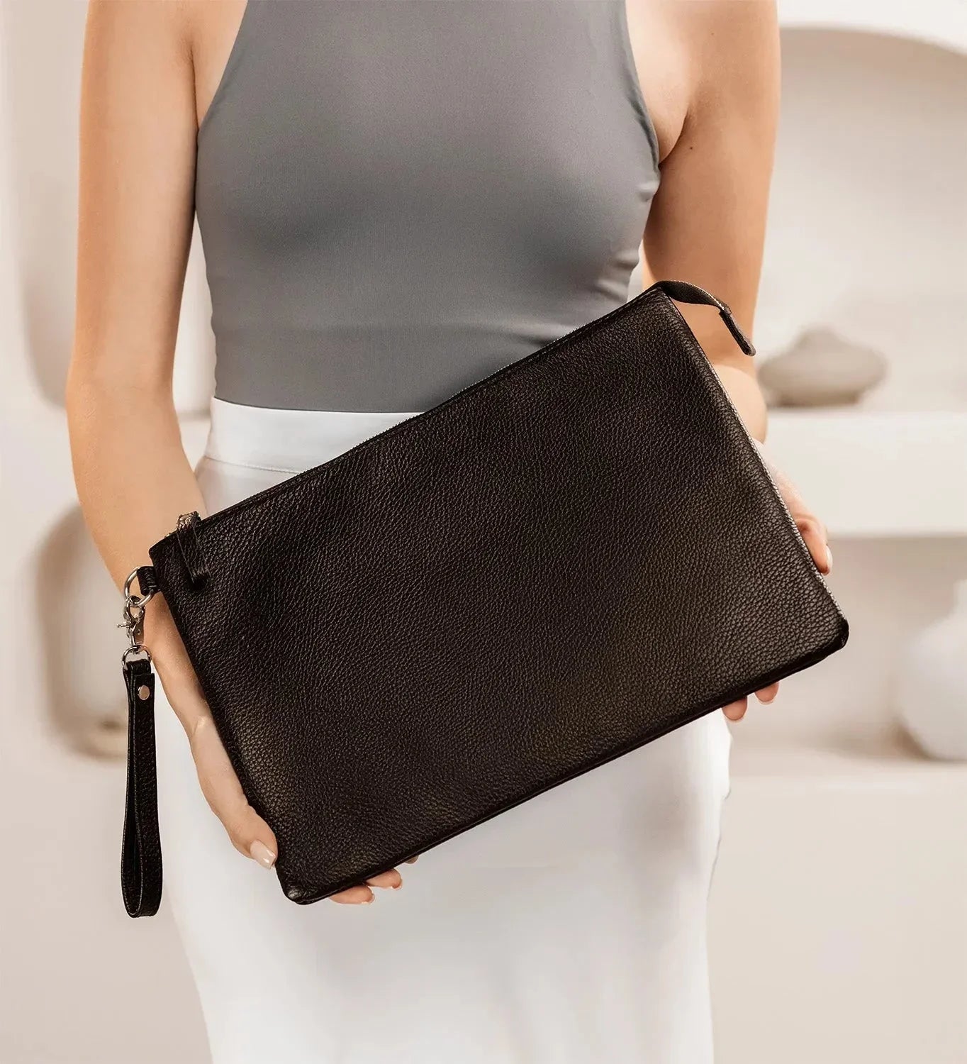 Grainy Leather Clutch with Zipper – 3 Sizes