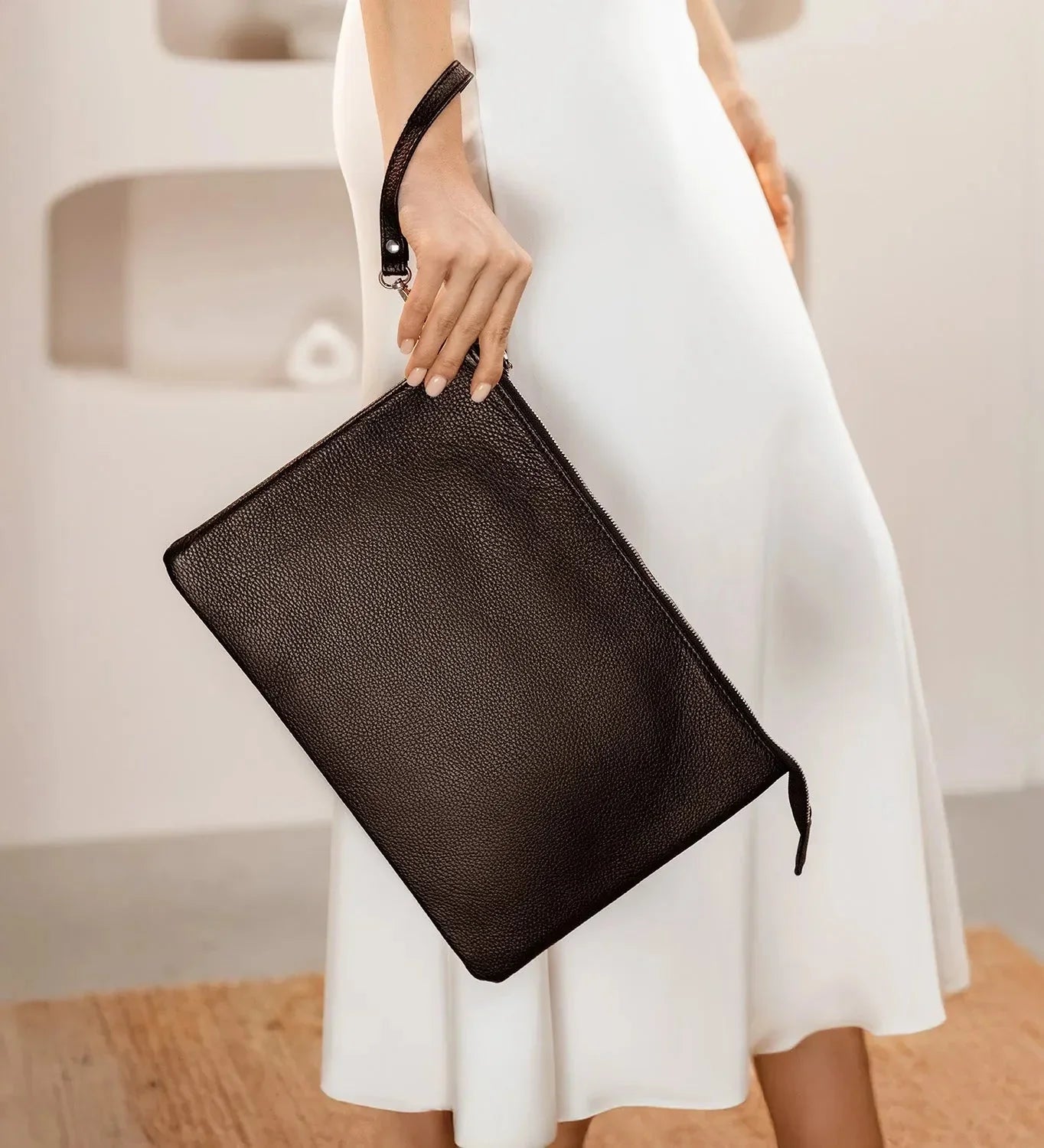 Grainy Leather Clutch with Zipper – 3 Sizes