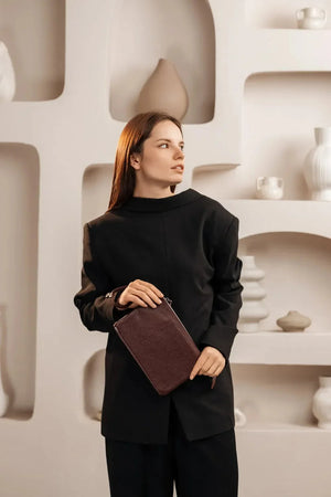 Grainy Leather Clutch with Zipper – 3 Sizes