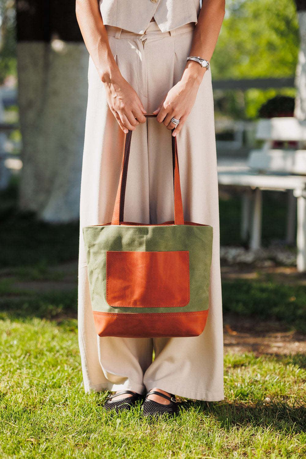 Women's Waxed Canvas Tote Bag with Leather Straps for Daily Use