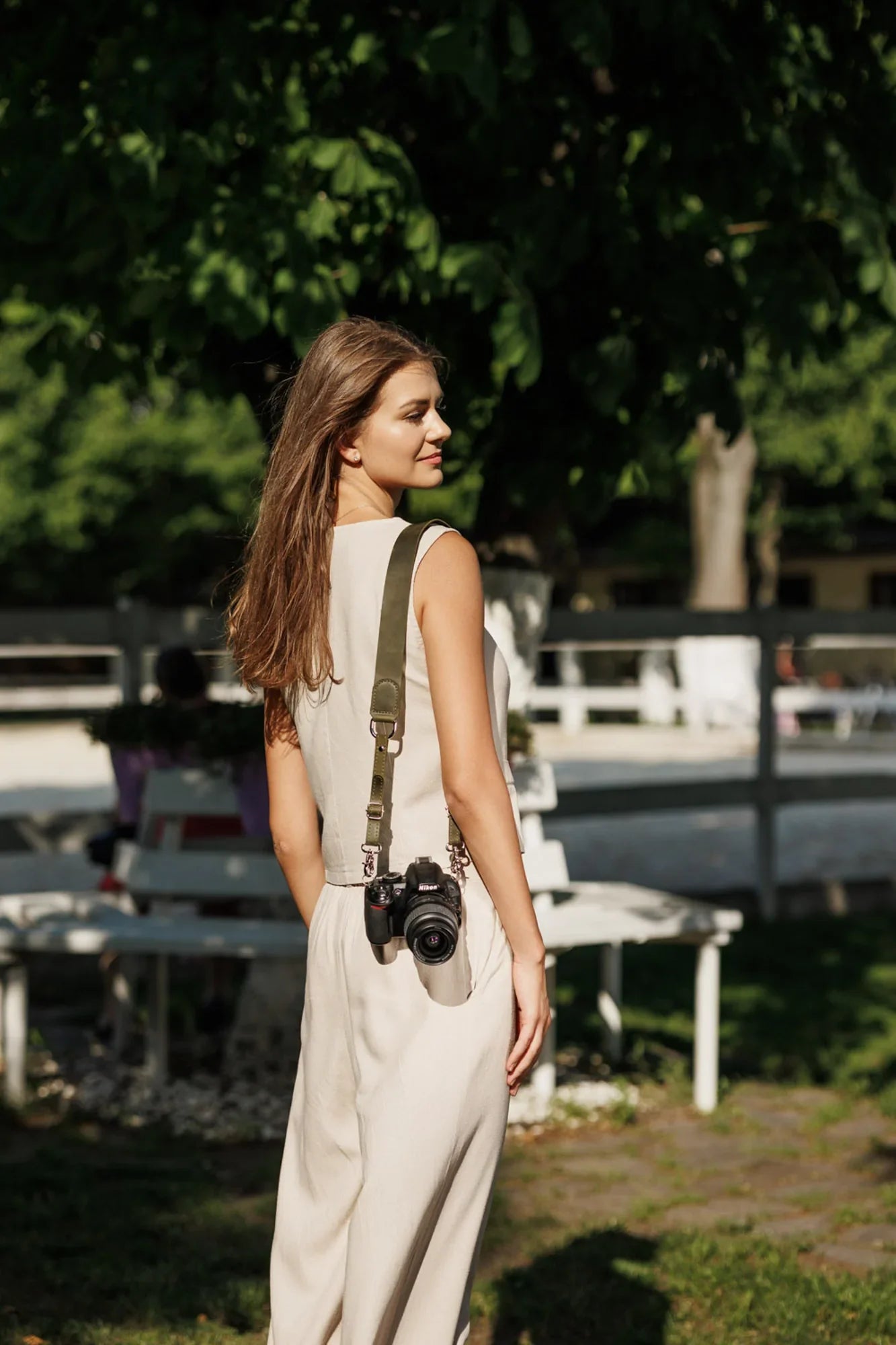 Distressed Leather Camera Strap – Quick Release & Secure Fit