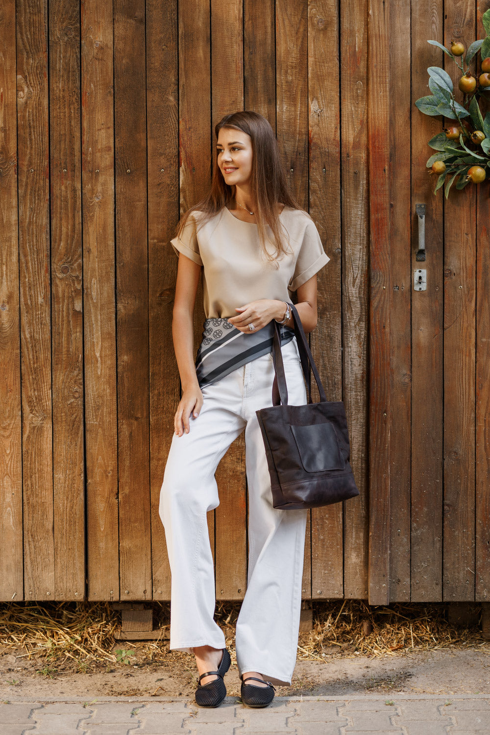 Women's Waxed Canvas Tote Bag with Leather Straps for Daily Use