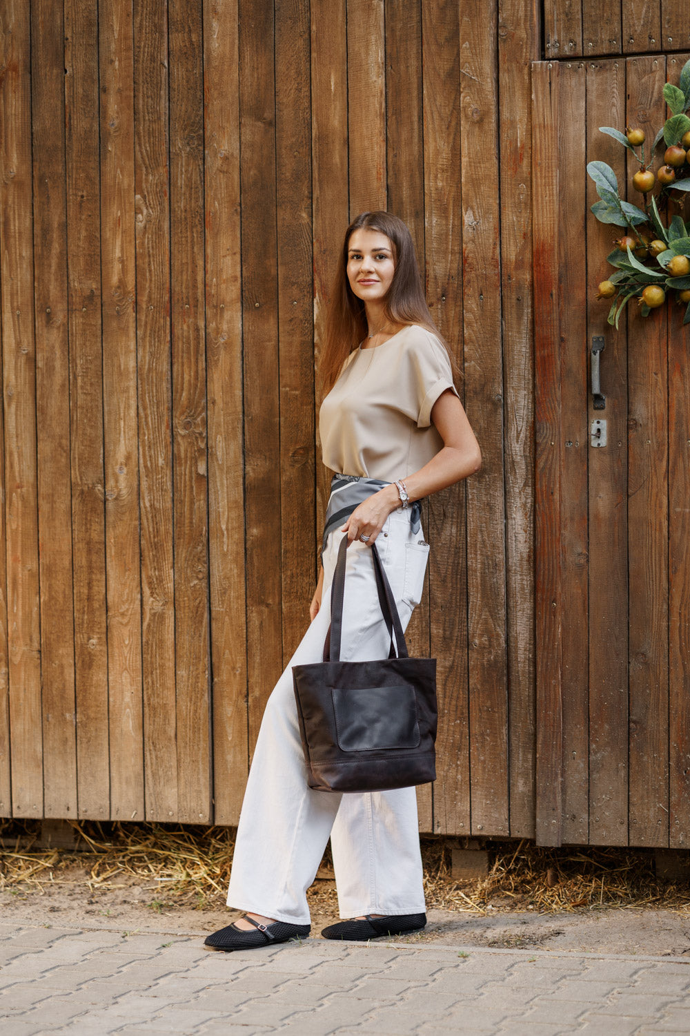 Women's Waxed Canvas Tote Bag with Leather Straps for Daily Use
