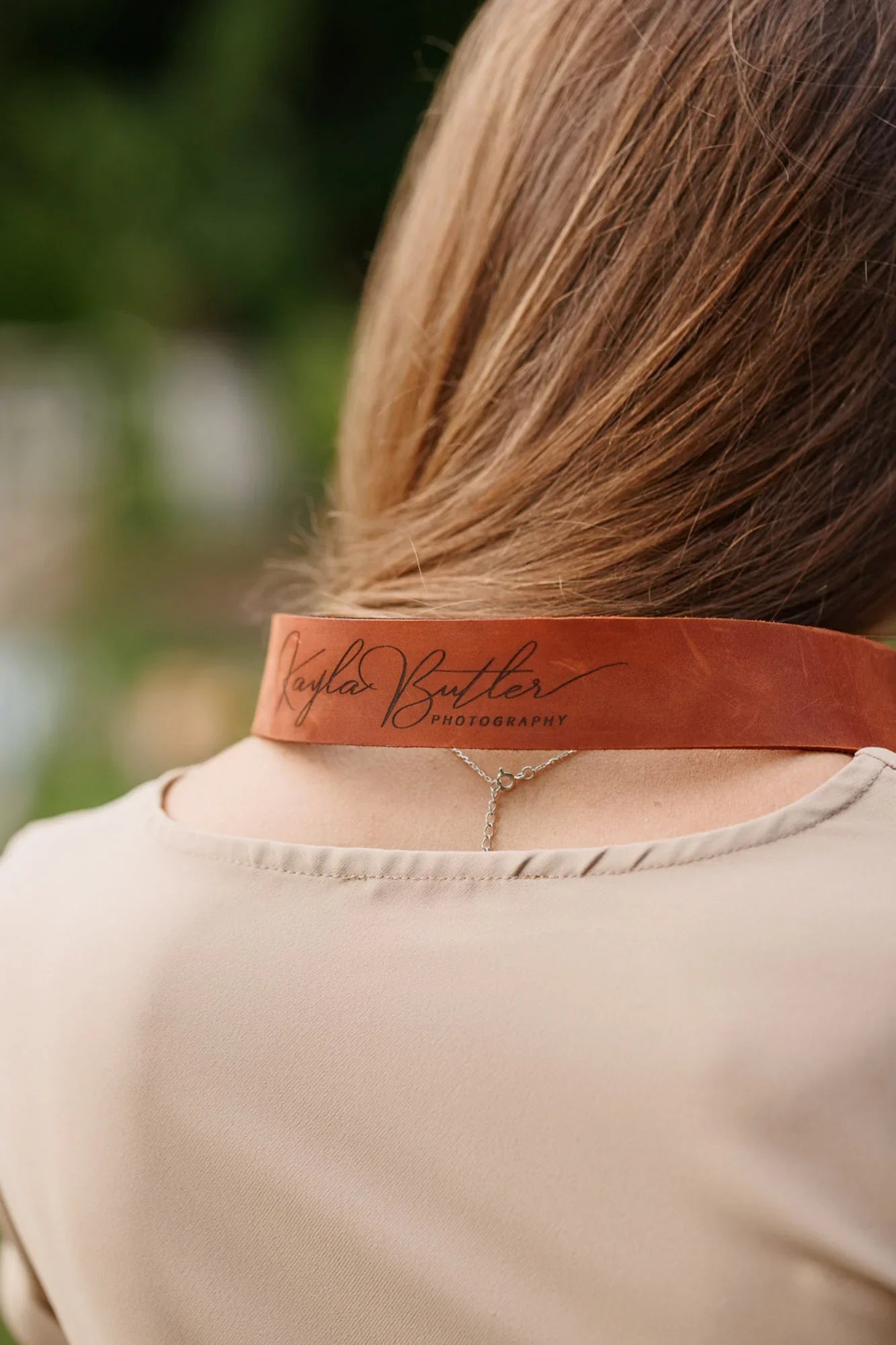 Distressed Leather Camera Strap – Quick Release & Secure Fit