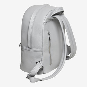 Zippered Leather Backpack for Women – Full Grain Craftsmanship