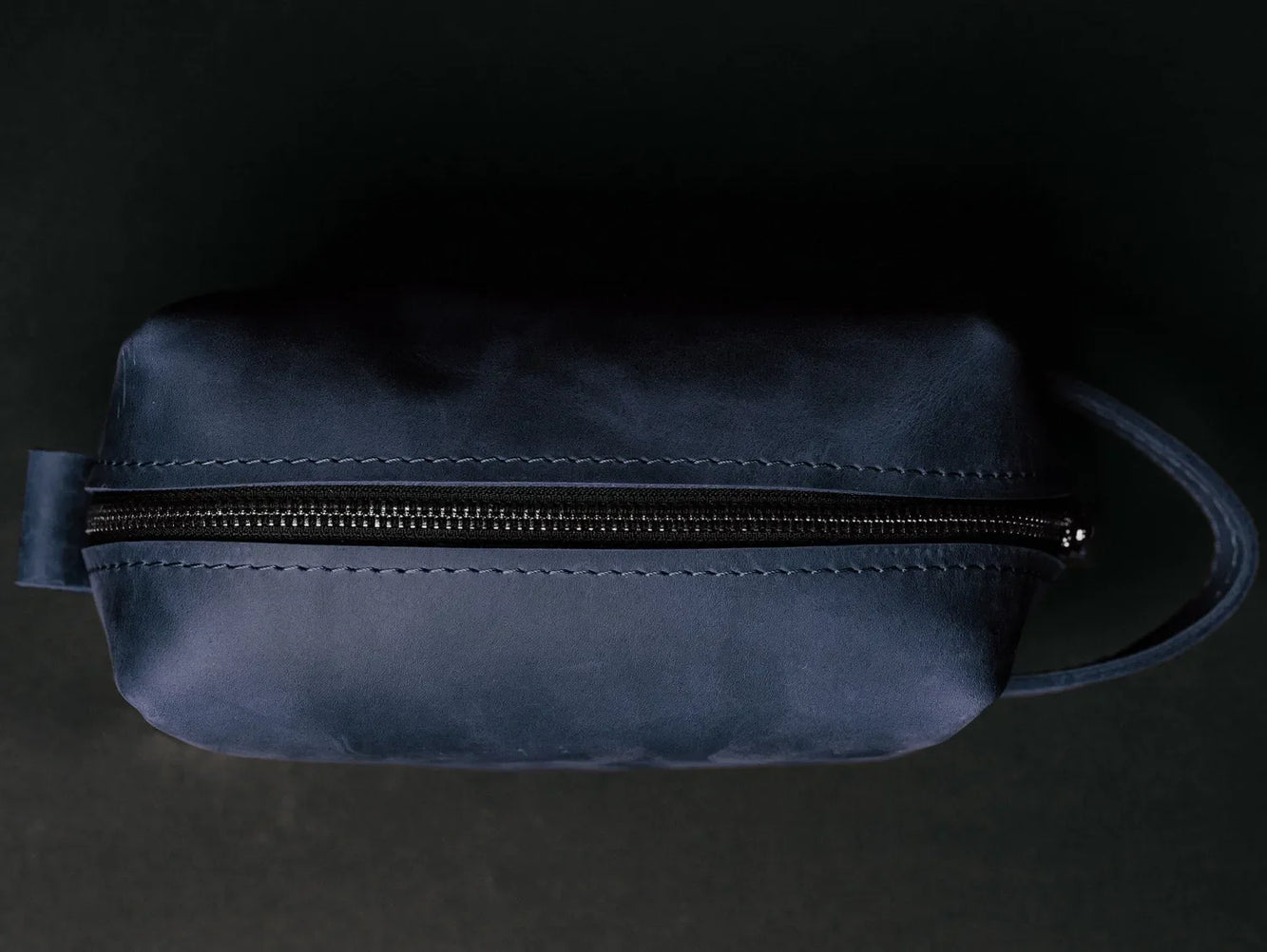Leather Dopp kit | Matte Navy Blue - Wenderfarer