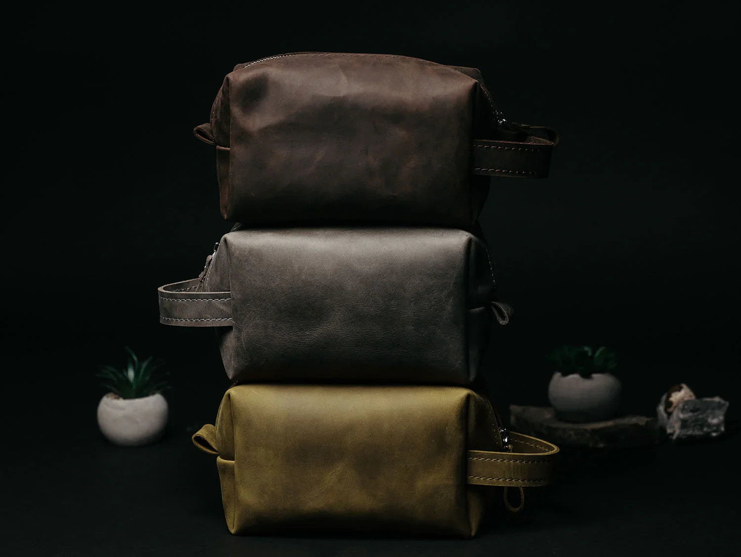 Waxed Matte Leather Dopp Kit – Travel Organizer