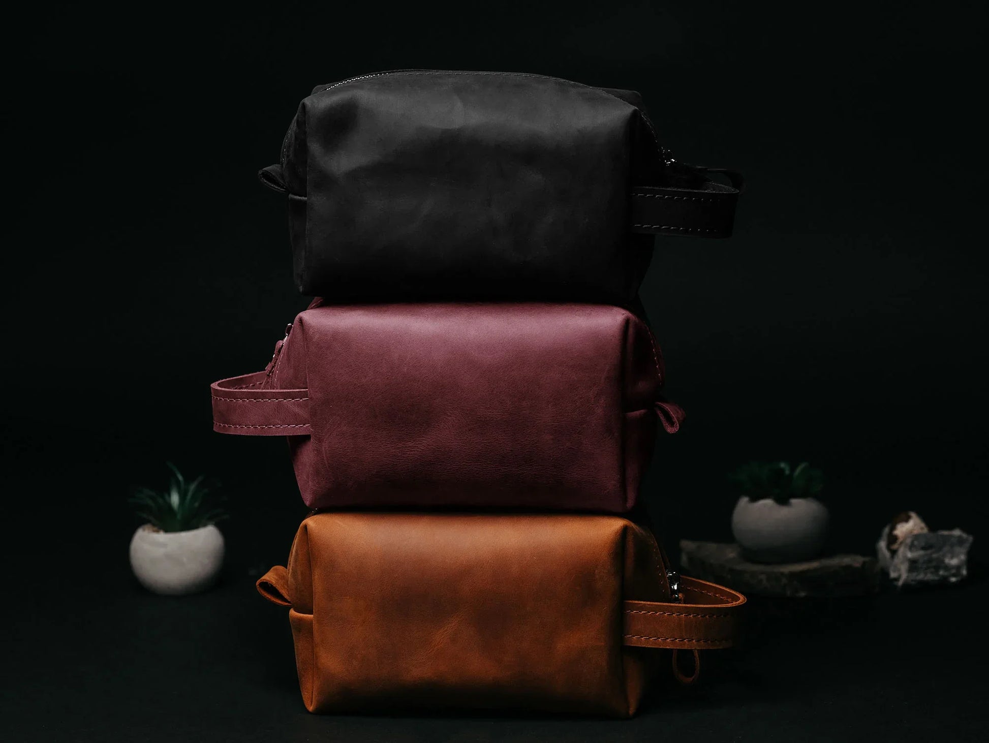 Waxed Matte Leather Dopp Kit – Travel Organizer