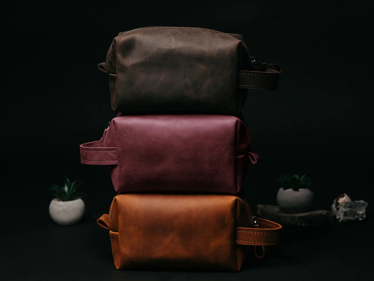 Waxed Matte Leather Dopp Kit – Travel Organizer