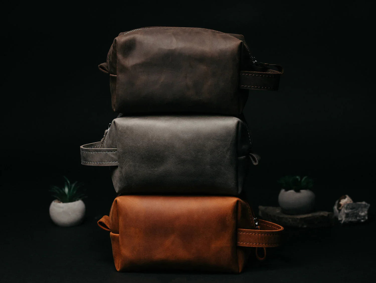 Waxed Matte Leather Dopp Kit – Travel Organizer