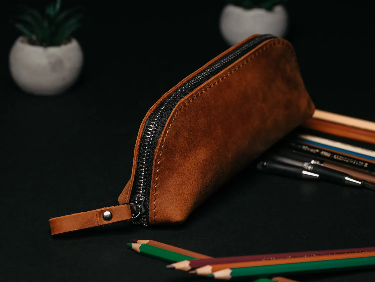 Zippered Leather Pencil Case | Matte Cognac - Wenderfarer