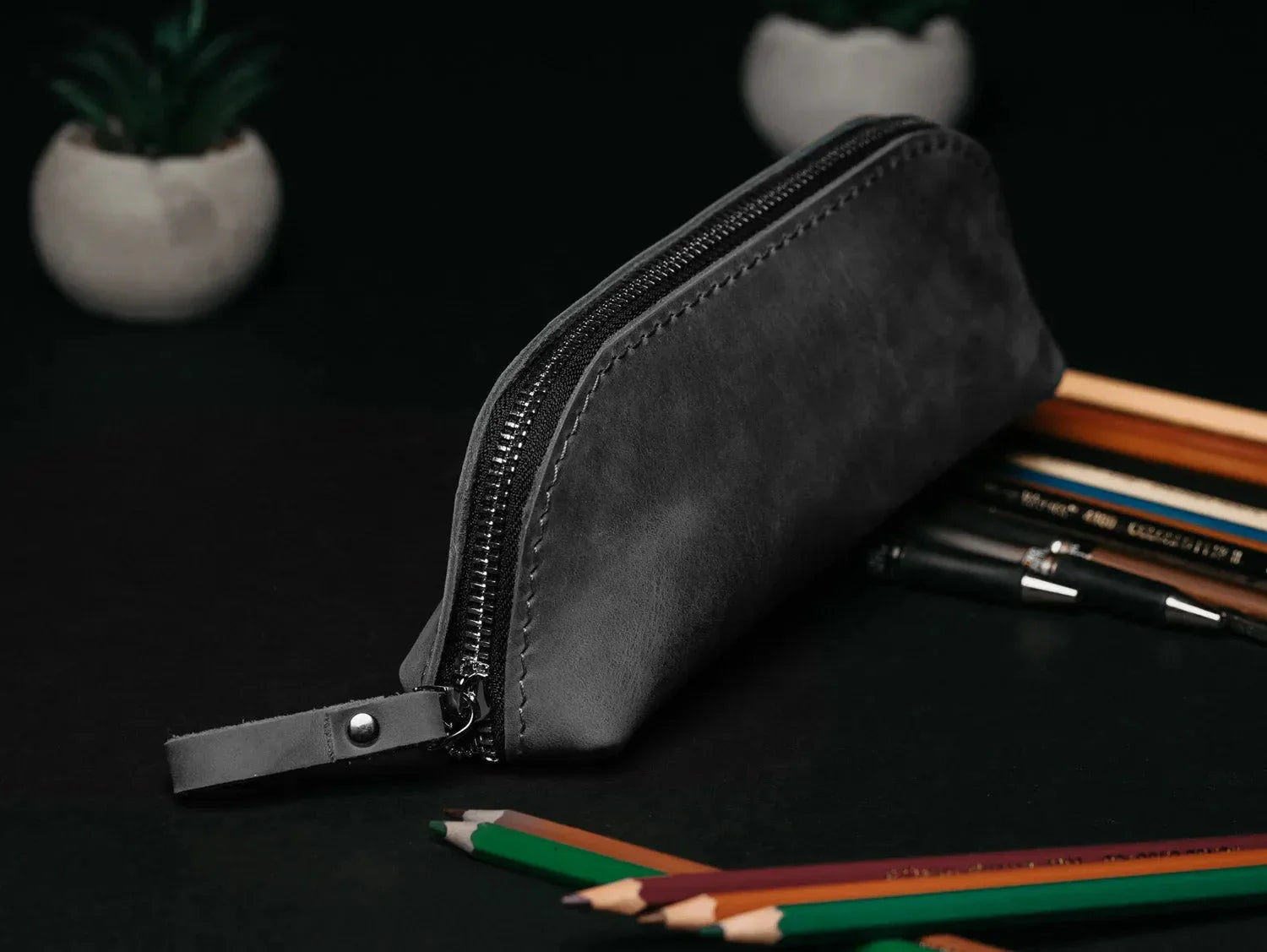 Zippered Pencil Pouch – Distressed Leather Organizer