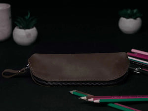 Zippered Pencil Pouch – Distressed Leather Organizer