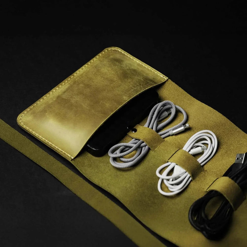 Waxed Leather Roll-Up Organizer – Cables & Tools Wrap