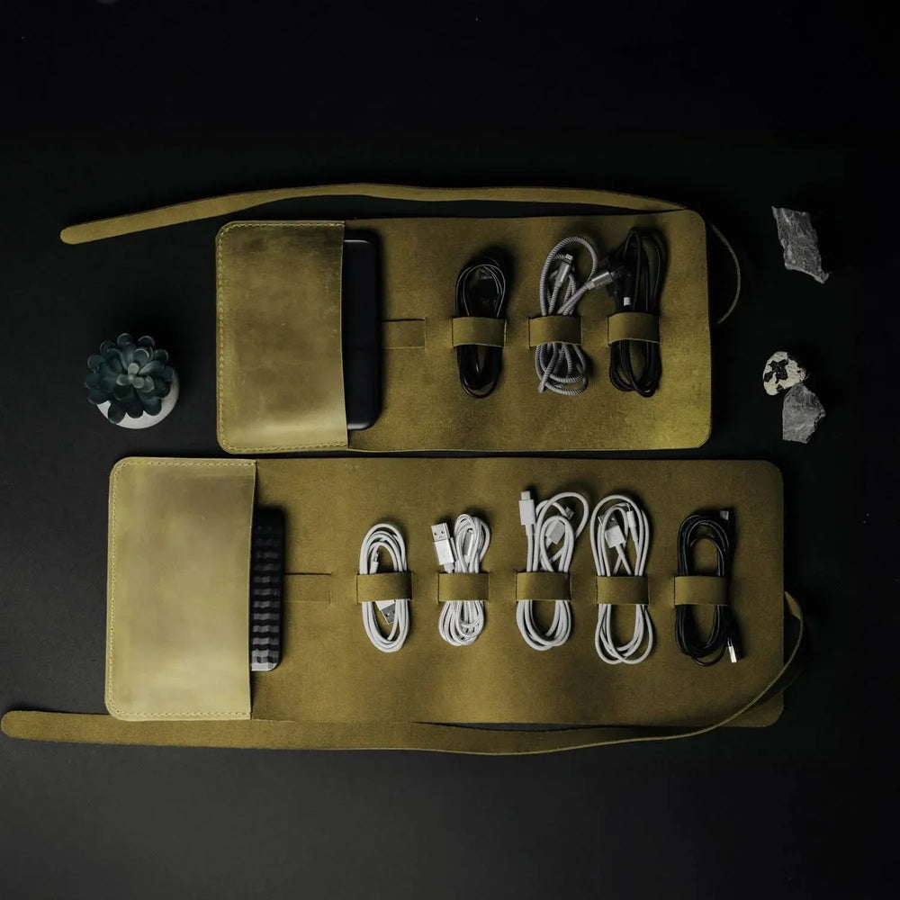 Waxed Leather Roll-Up Organizer – Cables & Tools Wrap
