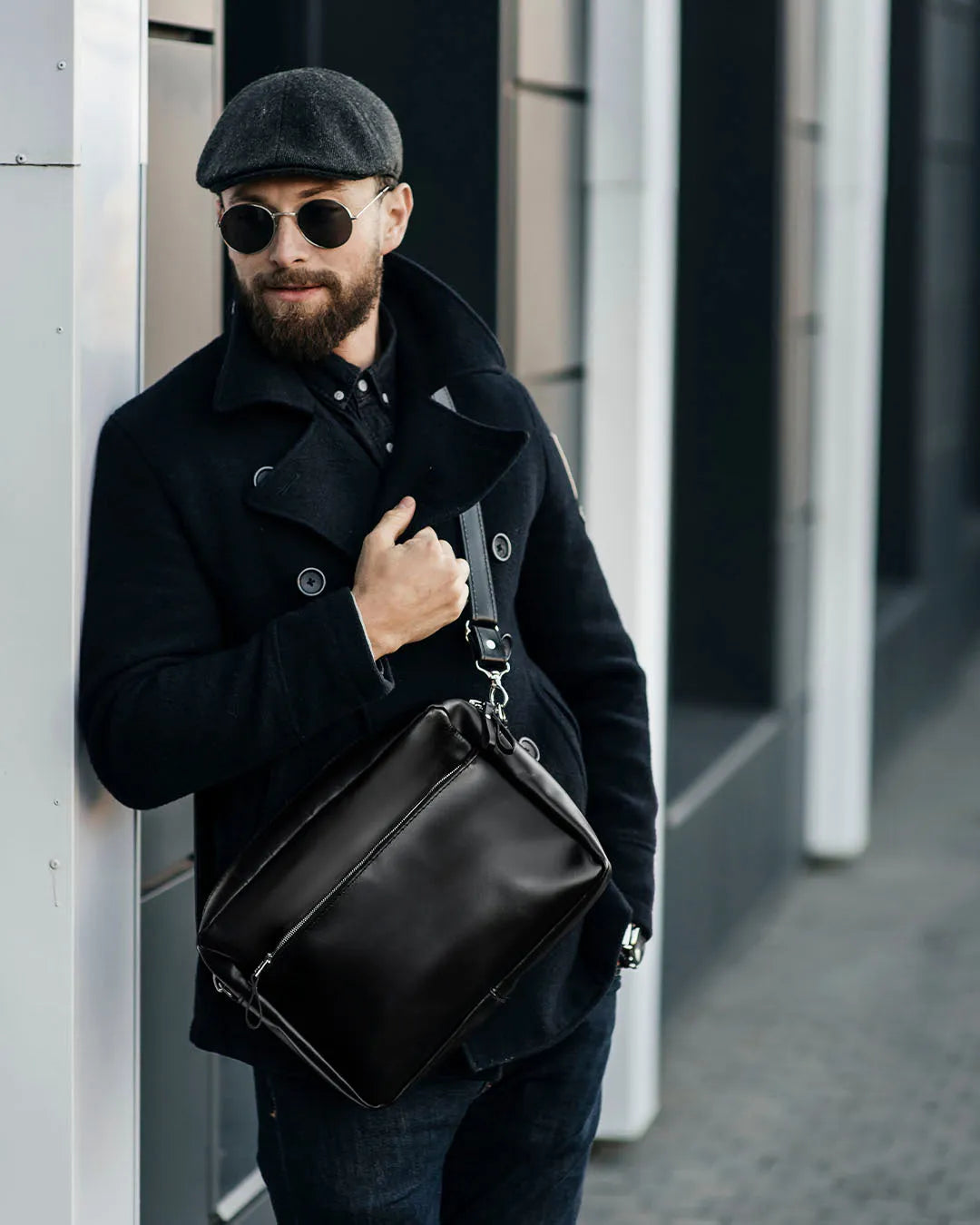 Everyday Leather Messenger with Zip | Squad