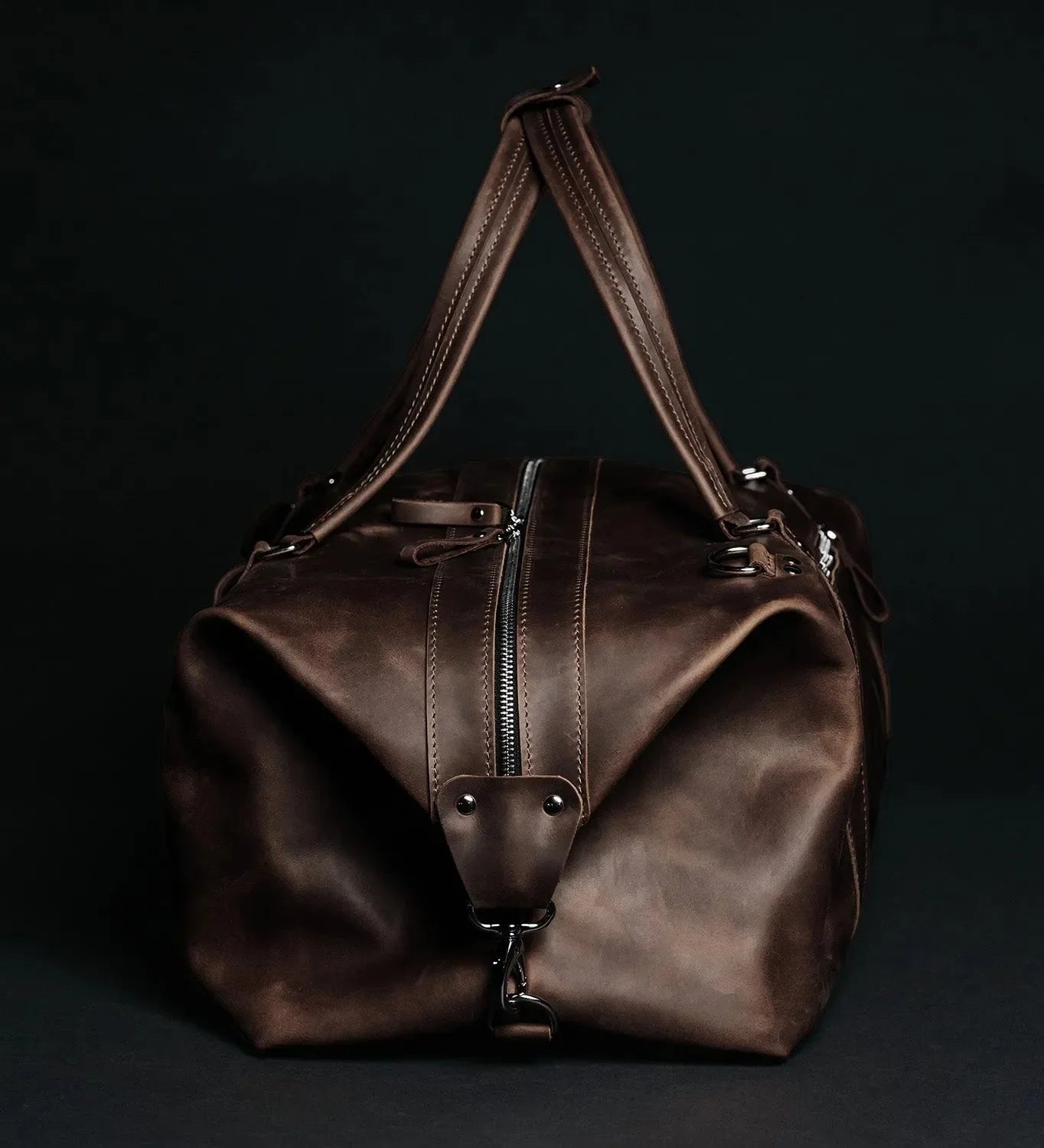 Handmade Distressed Leather Duffel – Travel Bag for Men | Stout M/L