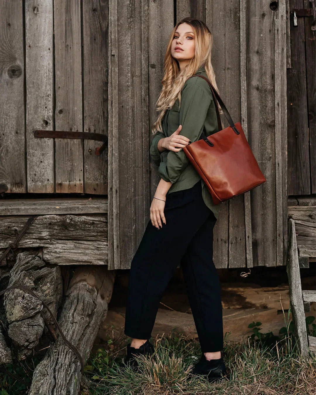 Everyday Smooth Leather Tote Bag with Pouch Inside