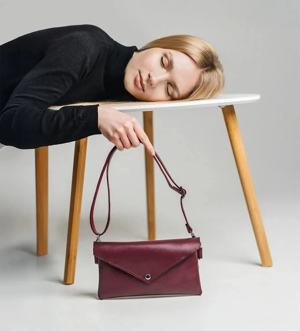 Convertible Leather Waist Bag – Women's Crossbody & Belt Pouch